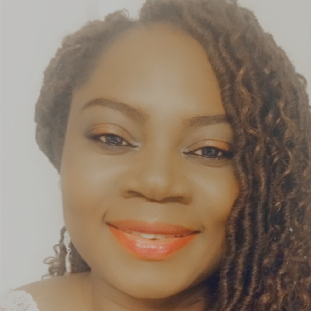 Meet your Posher, Estella